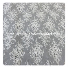 China 150CM Hochzeits-Kleiderblumenspitze-Gewebe Chantilly Soem-Textilblumengewebe fournisseur