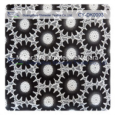 China Mode-großes schwarzes Blumenbaumwollspitze-Gewebe, Polyester 50% Baumwolle50% fournisseur
