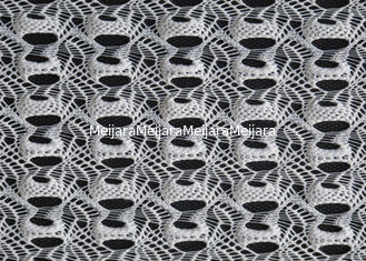 China Ausgehöhltes 100% Polyester-Spitze-Gewebe, 150cm Breite CY-CT8057 fournisseur
