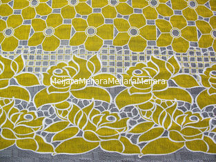 China Baumwollgelbes Polyester-Spitze-Gewebe mit Blumen mit dem umweltfreundlichen Färben (CY-DK0032) fournisseur