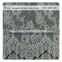China Wenig Guipurespitzen-Blume Chantilly-Spitze-Brautkleid, ausgebogte Spitze-Ordnung fournisseur