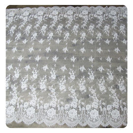 Umweltfreundliches färbendes Hochzeits-Kleid-Chantilly-Spitze-Gewebe, Elfenbein wiederholte Blumen fournisseur