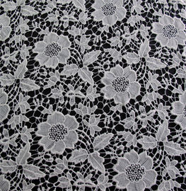Weißes/Schwarz-Farbnylonbaumwollblumenkleidergewebe, gestickte Spitze fournisseur