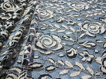 Baumwollespandex-Polyester-dehnbares Spitze-Gewebe mit Masche gestrickter Blumen-Spitze fournisseur
