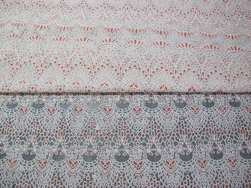 Schwarzes einzigartiges Baumwoll-Polyester-Spitze-Gewebe gestrickt mit Burnout-Blumen-Spitze für Damen-Kleid (CY-DK0020) fournisseur