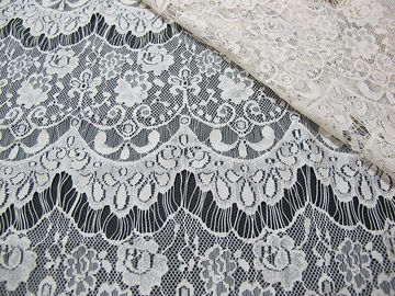 Verdünnen Sie hohle Nylonausgebogtes Spitzegewebe der Wimper französische Spitze für Damenkleid (CY-DN0002) fournisseur