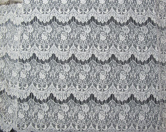 Verdünnen Sie hohle Nylonausgebogtes Spitzegewebe der Wimper französische Spitze für Damenkleid (CY-DN0002) fournisseur