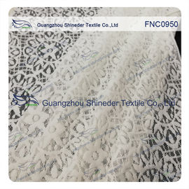 Sonnenblumen-Stern-Gewebe der weichen Bush-Nylon- u. -baumwollspitzes für Damenkleid fournisseur