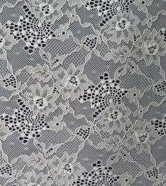 Elastisches Spitze-Gewebe von Spandex u. von Nylon mit Klee-Blumen-Muster fournisseur