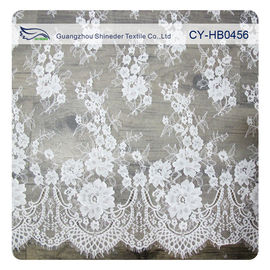 Elfenbein Nylon- Blumen-Spitze-Gewebe-Gewohnheit Chantilly Embroideried gedruckt fournisseur