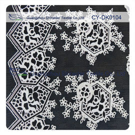 Schönes schwarzes Blumen-Polyester-Baumwollspitze-Gewebe, Mode-Schweizer Spitze-Gewebe fournisseur