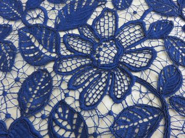 Königsblau schnürt gestickte Spitze-Gewebe-Blumenhandarbeit für Frauen-Kleid fournisseur
